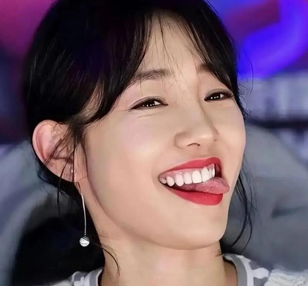 陪玩陪睡只是开胃菜，继白百何后，王晶再曝猛料，易烊千玺遭殃了