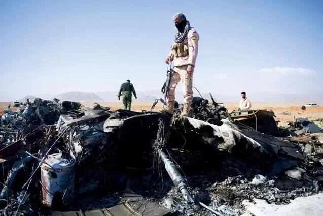 “浑身是血”的美军上校，15分钟转移了